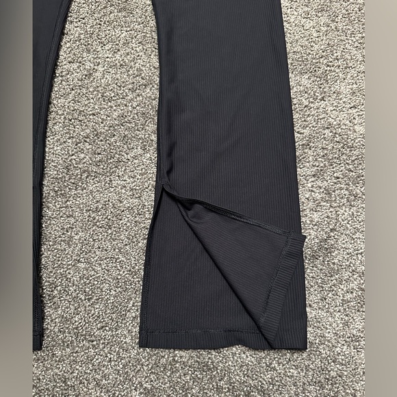 Old Navy Ribbed Powersoft Go Dry Split Flare Leggings - Picture 2 of 5